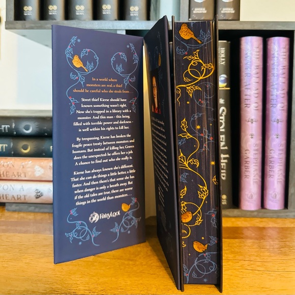 Fairyloot Exclusive Signed Edition The Wren In The Holly Library by K. A. Linde - Picture 4 of 13